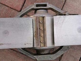 Elektrický hoblík 400 V