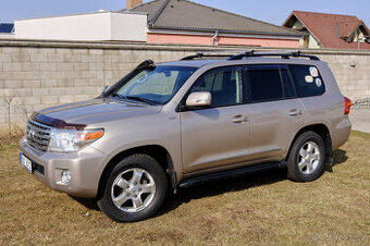Toyota Land Cruiser LC200