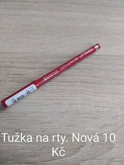 Tužka na rty