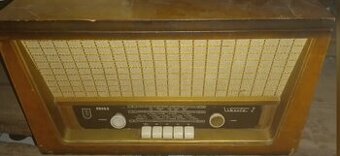 Retro radio Tesla Liberta 2