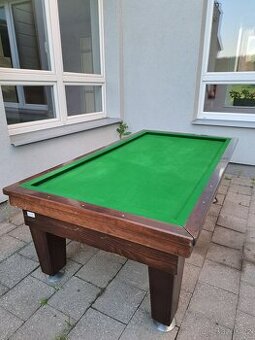 Kulečníkový stůl