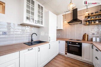 prodej bytu 2+1+ lodžie 62 m2 v Centru Kolína po kompletní r