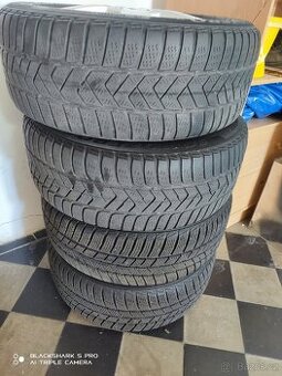 Sada alu a pneu r17