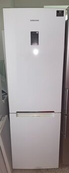 Lednice Samsung RB33J3215WW
