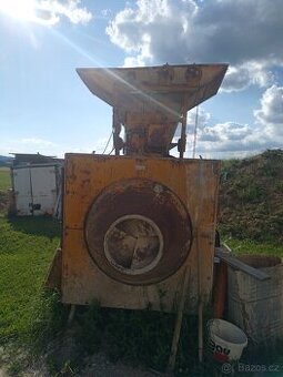 Míchačka SMA 250  rezervace do pátku 4.7.