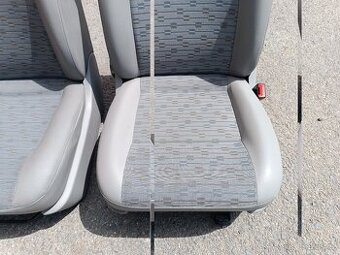 VW Transporter sedáky