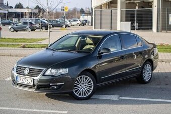 Volkswagen Passat 3.2 V6 Highline DSG 4-Motion - 1