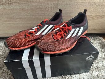 Tretry Adidas
