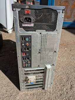 Prodám PC s P5QDeluxe