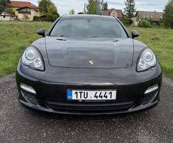 Porsche Panamera 4S 294 kw, 44 rok 2010 původ ČR