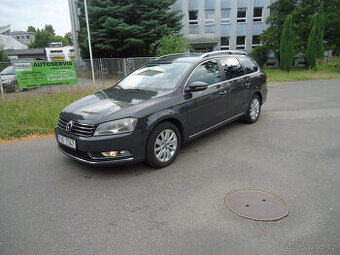VW Passat Variant 2,0 TDi 103 KW 2012 SERVISKA - 1