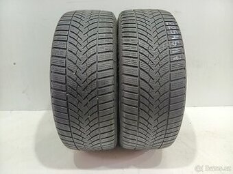 2ks zimní pneu 225/45/17 Semperit