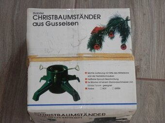 Litinový stojánek na vánoční stromeček.