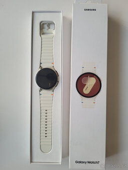 Prodám Samsung Galaxy Watch 7 40mm béžové