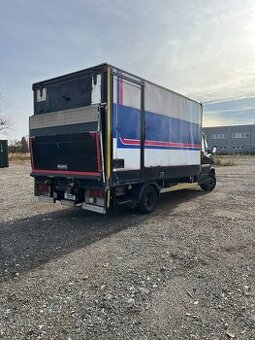 Mercedes Benz Sprinter 413 CDI + hydraulické čelo,dveře