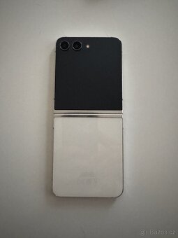 Samsung Galaxy Z Flip 5 Cream (SM-F731B) – 256 GB