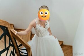 Svatební šaty s ramínky