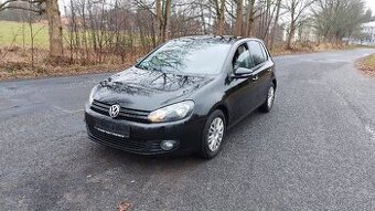 VW Golf 1.4 90kW, málo km,  nová STK