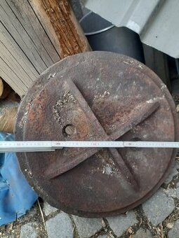 Prodám závaží kulaté,dily pro traktor