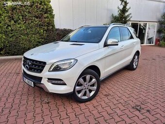 Mercedes ML 350CDI,ČR,tažné,kamera,vzduch,serviska