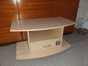 Televizní stolek se šuplíkem.