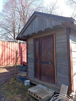 Zahradní dřevěná chatka