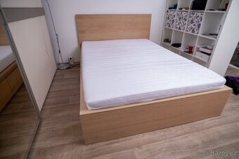 🛏  IKEA MALM pose se šplíky a roštem za POLOVINU 🛏️