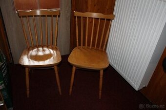 Dřevěné židle, 2 x bytelné