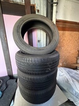 Prodám celoroční gumy 205/55/R17