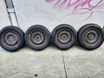 Ocelová kola 6J x 15, 5x112, ET 37, zimní pneu 195/65 R15