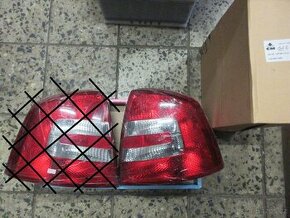 Zadní lampa - svítilna pravá pro vůz Škoda Octavie II - 1