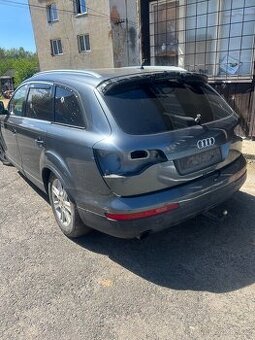 Audi q7 na náhradní díly