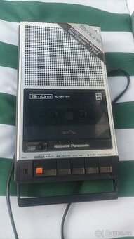 Retro kazeťák Panasonic