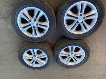 Originál alu kola Nissan 5x114.3 215/60 r17