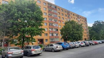 Pronájem bytu v OV 2+1, v Bílině, Sidlište Za Chlumem