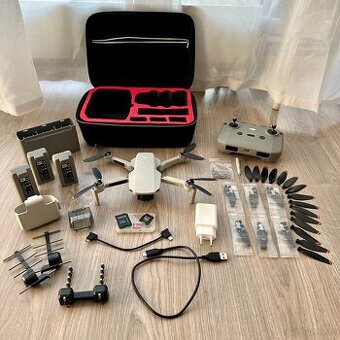 DJI Mini 2 Fly More Combo + 256gb SD karta