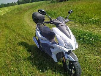 Prodám skútr Maxon 5000 km originál