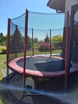 Trampolína