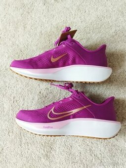 Nové běžecké tenisky Nike 42.5