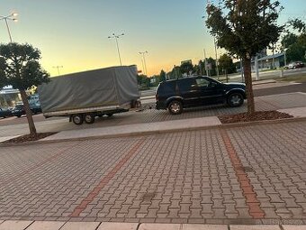 Pronajmu přívěs 3500 kg 5x2.5 m ložná plocha