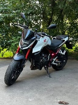 Honda CB 750 Hornet