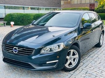 Volvo V60 2.0D 5VÁLEC AUTOMAT LED FACE SENZORY SERVISKA