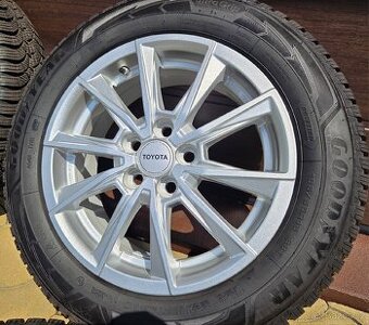 Zánovní zimní sada Toyota YARIS 15" 5x100 185/65/15