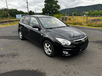 HYUNDAI i30, 1.4i, r.v. 2010