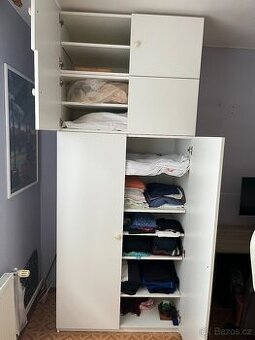 Sestava škříně a nádstavců