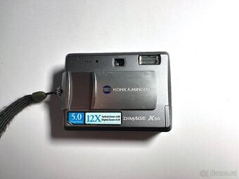Minolta Dimage X50