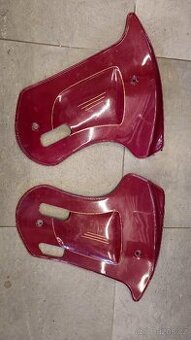 Jawa kývačka kryty motoru