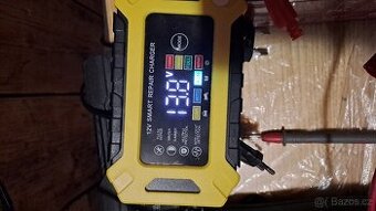 Automatixká nabíječka 12V/ 6A