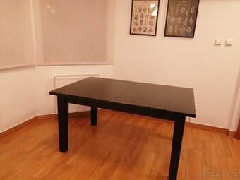 Jídelní rozkládací stůl Ikea