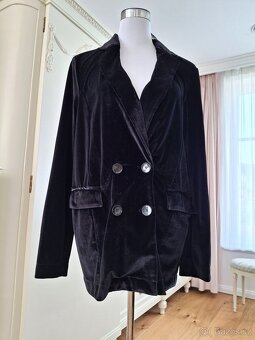 Nové s visačkou černé sametové sako M 38 Amisu pružné